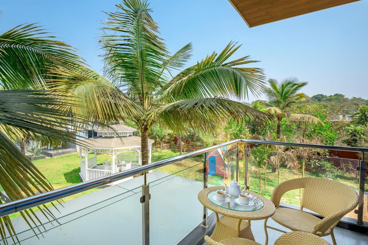 Saffronstays Palm Paradise: Poolside Oasis with Slides and Games Padghe Exterior photo
